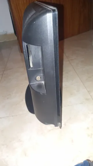 Televisión BLUETECH negra para dormitorio