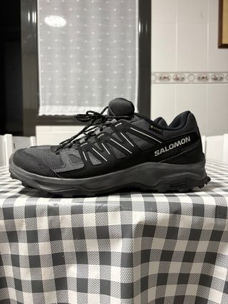 Zapatilla Salomon Gore-Tex Negra