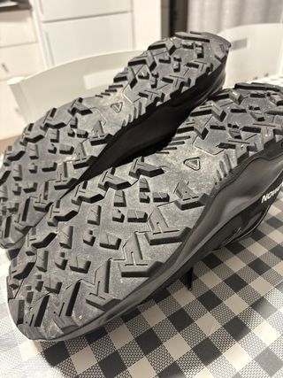 Zapatilla Salomon Gore-Tex Negra