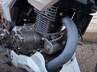 Moto Keeway RKS 125 Blanca