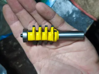 Broca fresadora para madera