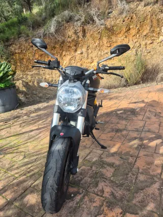 Ducati Monster 797.Limitada A2