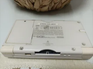 Nintendo DS Lite Blanca + Accesorios