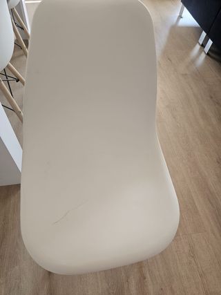 Comedor 6 sillas (1 rota)