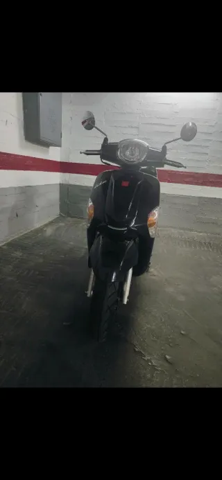 Kymco Like 125 Scooter Automática