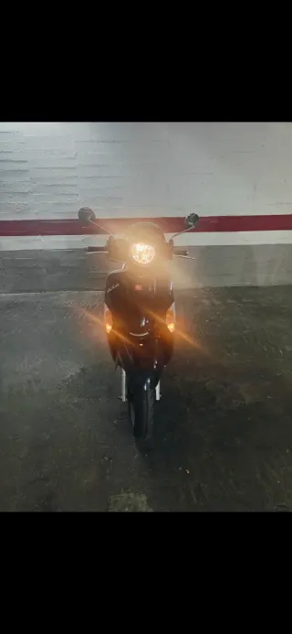 Kymco Like 125 Scooter Automática