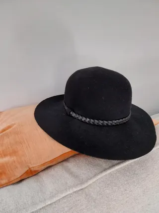 Sombrero negro Massimo Dutti mujer
