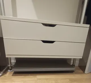 Ropero modular metal y plástico