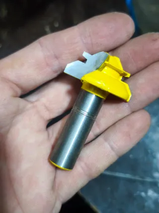 Broca fresadora para madera