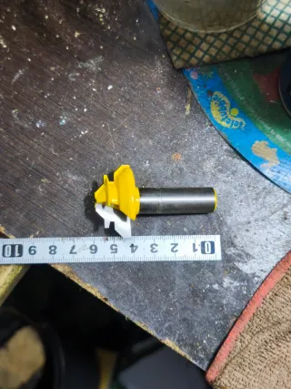 Broca fresadora para madera