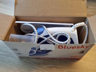 Plancha de vapor Bluesky 2000W