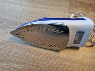 Plancha de vapor Bluesky 2000W