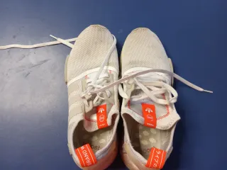 Zapatillas Adidas NMD R1 Talla 42