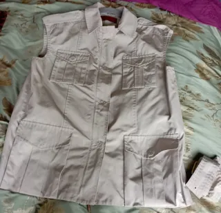 Chaleco Carolina Herrera Beige