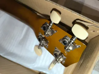 Ukelele Soprano Marrón