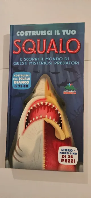 libro + gioco squalo bianco
