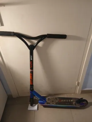 Patinete Wolf azul i negro