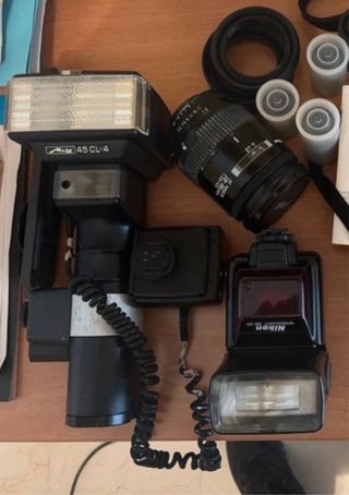 Objetivo Nikon 28-85mm + 2 Flashes