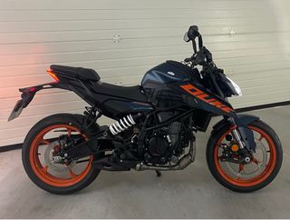KTM Duke 125cc 2024