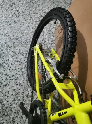 Bicicleta infantil ATRACTOR amarilla