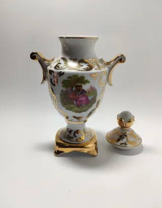 Jarrón porcelana SANBO con tapa 25 cm