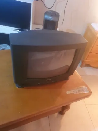 Televisor Samsung Clásico