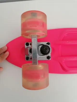 Monopatín rosa tipo Penny Board