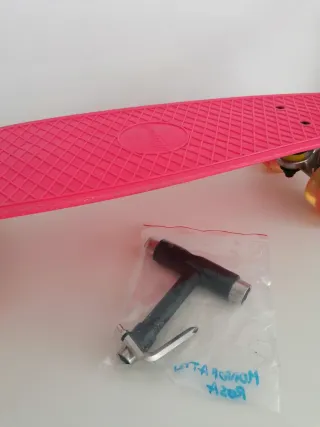 Monopatín rosa tipo Penny Board