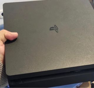 PS4 (PlayStation 4) Negra + 2 Mandos + Juegos