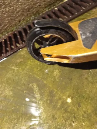 Patinete Scooter Albott Amarillo