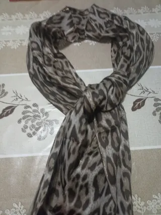 Pañuelo estampado leopardo