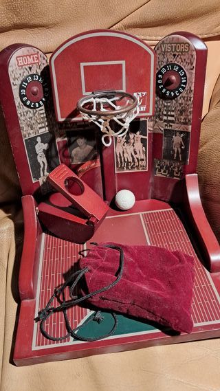 Gioco basket C'ART in legno con leva