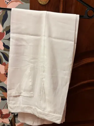 Ropa brownie S camisa y pantalón blanco