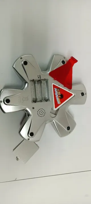 Juego de mesa "Pulsa el primero"