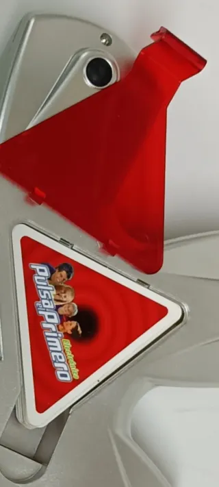 Juego de mesa "Pulsa el primero"