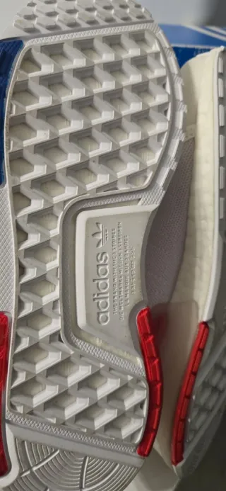 Adidas NMD V3 Talla 39 nuevas