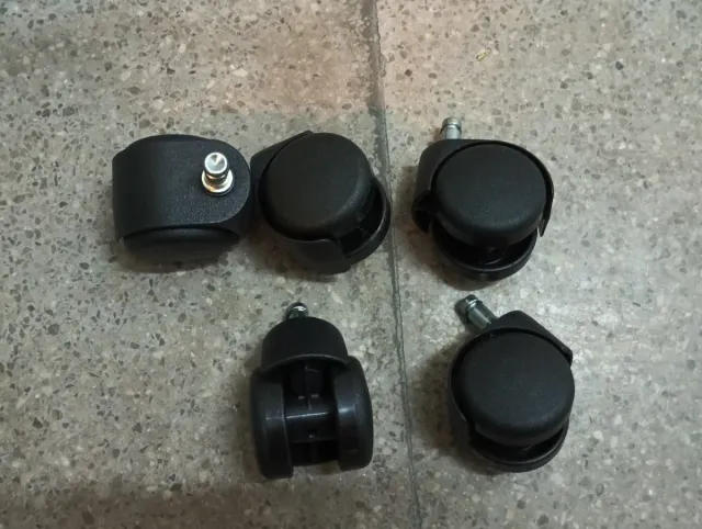 Ruedas de click para muebles