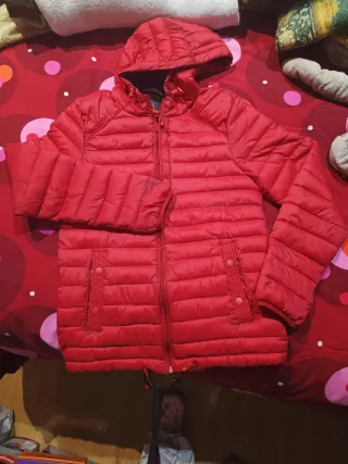 Chaqueta Bershka Roja Talla S Unisex