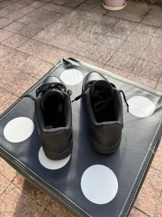 Tenis Nike Air Force 1 Negros