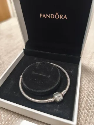 Pulsera Rígida Pandora 18cm Plata