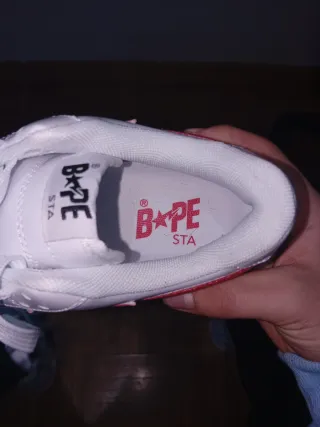Bapesta Rojas y Blancas Talla 43