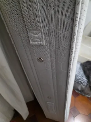 Colchón de tela con diseño moderno