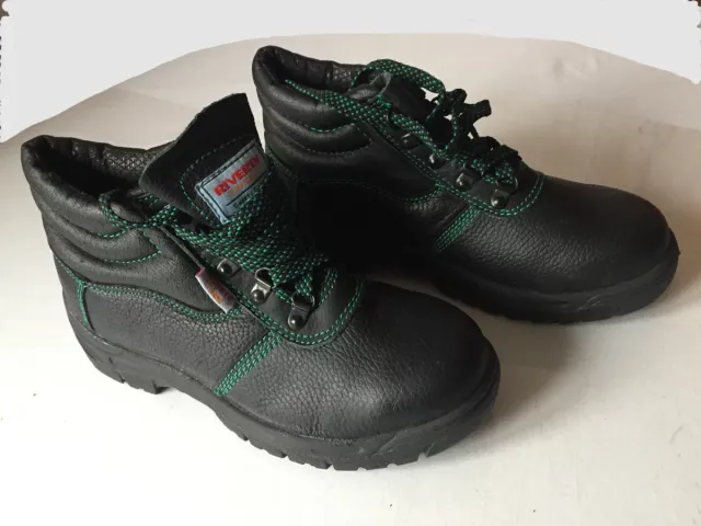 Botas Riverty Talla 39 Negras y Verdes