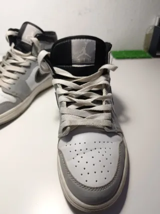 Zapatillas Jordan Grises Tobillo Alto