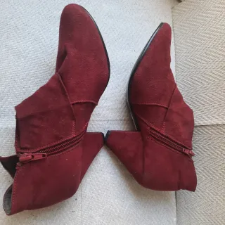 Botines granate antelina lazo