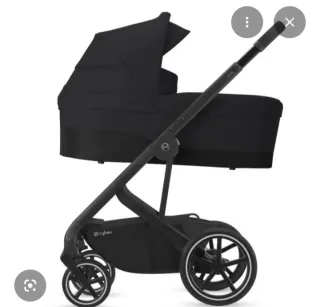 Passeggino Cybex con ovetto nero