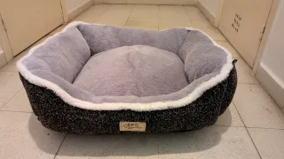 Cama mullida para perro