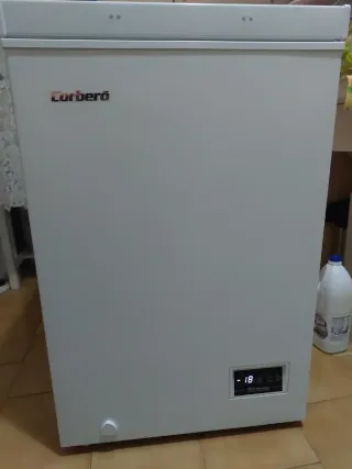 Congelador Corberó CCHH004E