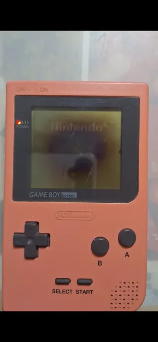Game Boy Pocket Rosa + Juegos