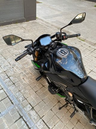 Kawasaki Z900 SE 2023